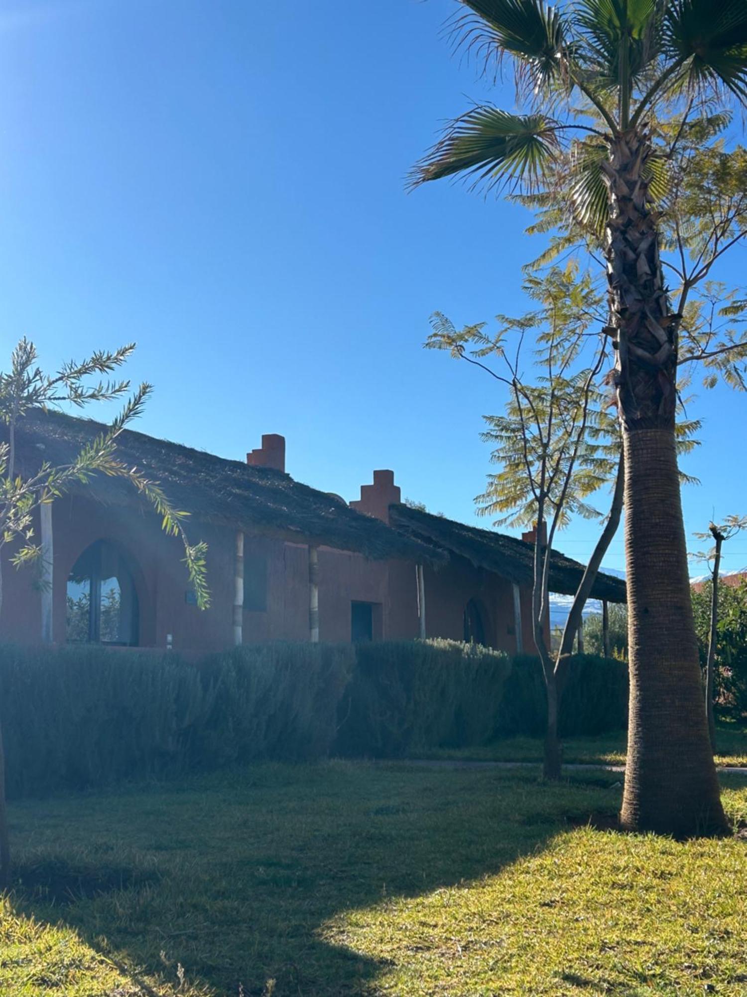 Les Orangers De L'Ourika Hotel Douar Akkara Exterior foto
